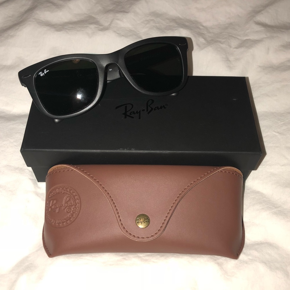 Ray-Ban Folding Wayfarer